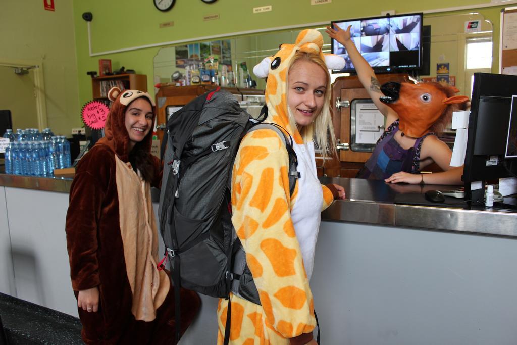 Backpack Oz Hostel Adelaide Bagian luar foto