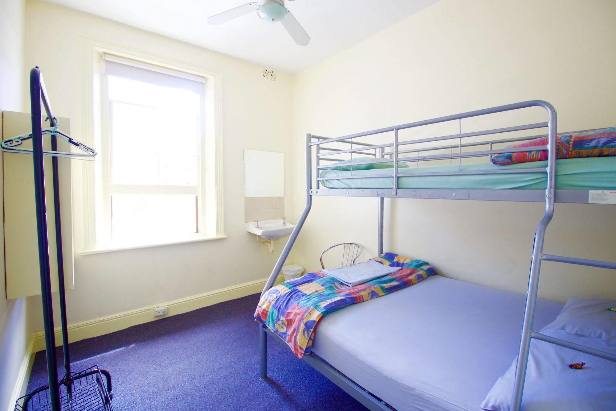 Backpack Oz Hostel Adelaide Bagian luar foto