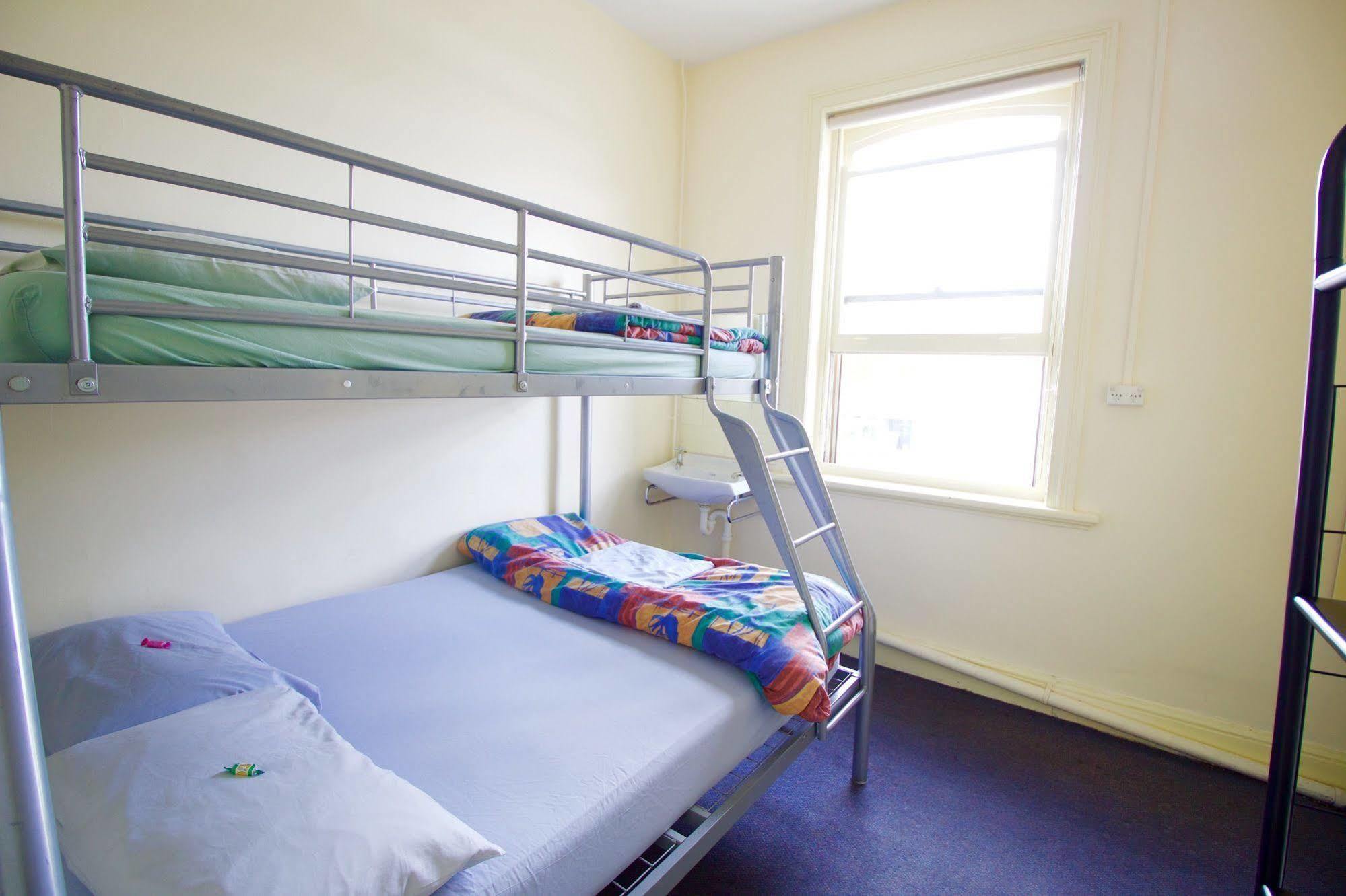Backpack Oz Hostel Adelaide Bagian luar foto