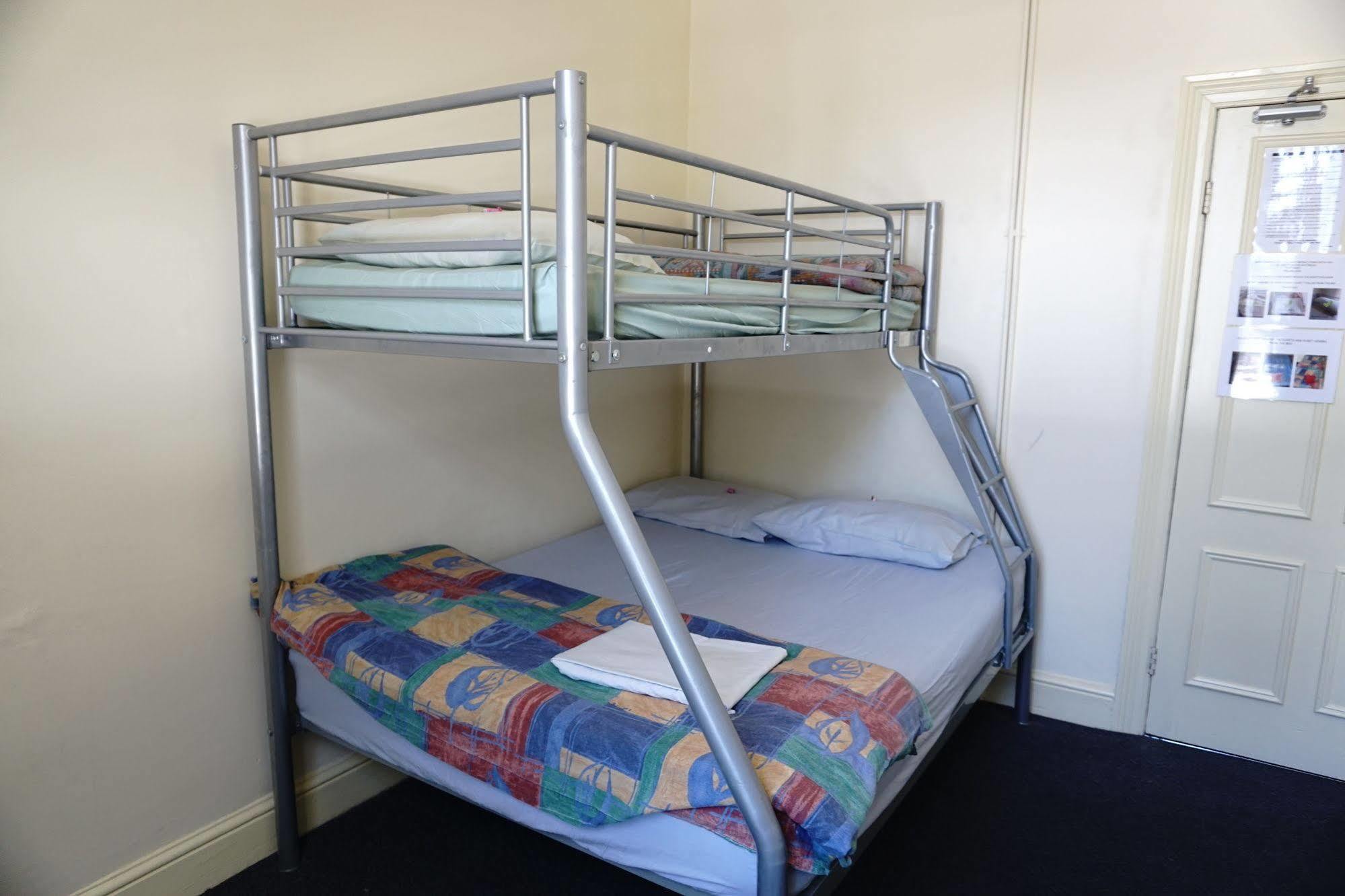 Backpack Oz Hostel Adelaide Bagian luar foto